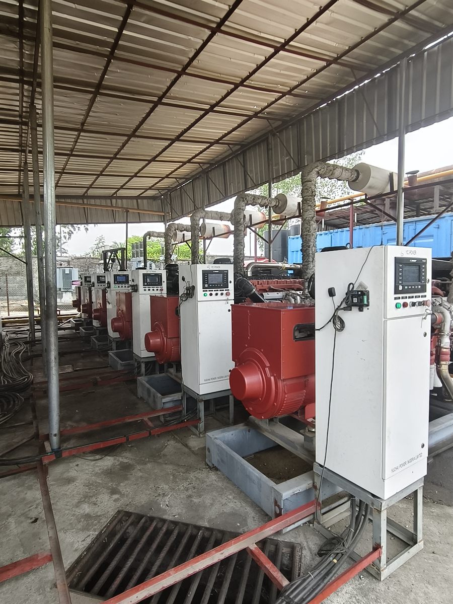 Multiple 300kW 375kVA gas generator sets at customer site
